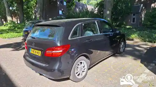 Mercedes-Benz B 180 2016