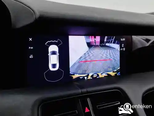 Porsche Taycan 2021