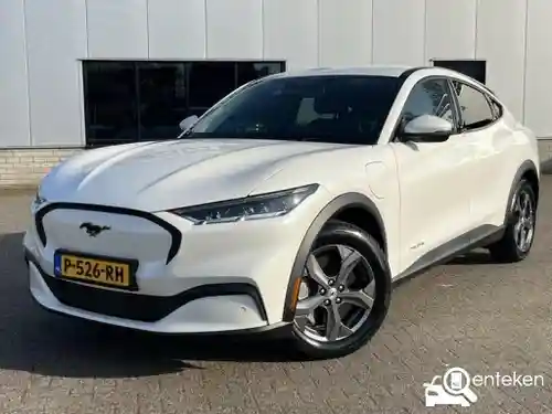 Ford Mustang Mach-E Standard Range 2021