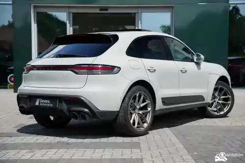 Porsche Macan 2021