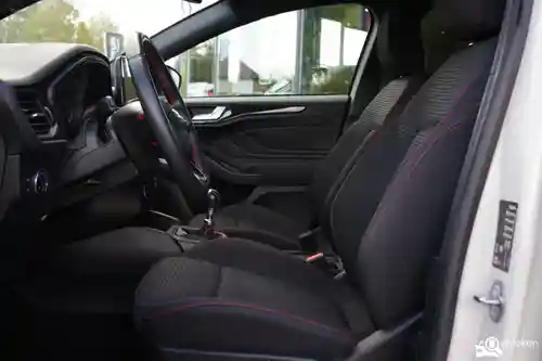 Ford Focus Turnier 1.0 EcoBoost Hybrid 2021