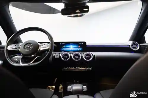 Mercedes-Benz A 200 2021