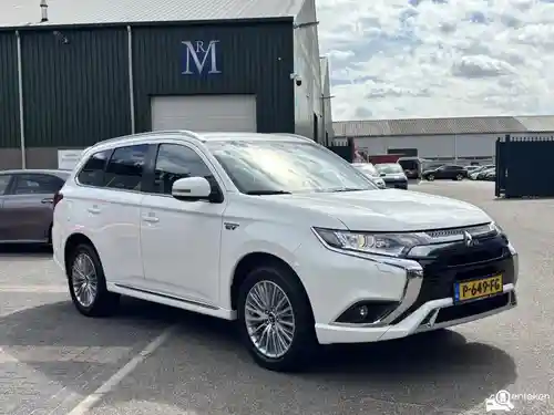 Mitsubishi Outlander 2.4 Plug-In Hybrid 2021