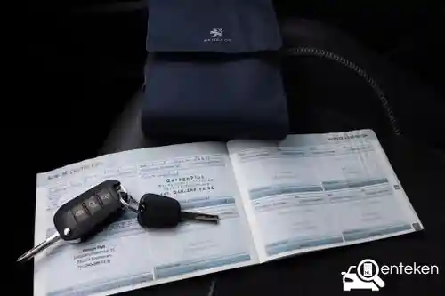 Peugeot 2008 1.2 PureTech 110 2017
