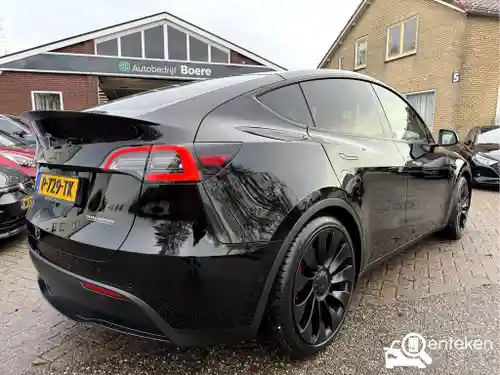 Tesla Model Y 2022