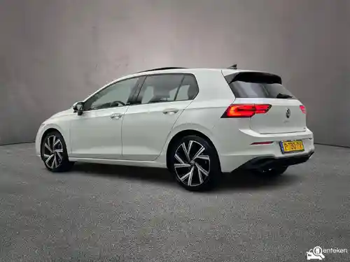 VW Golf 1.0 eTSI 2021