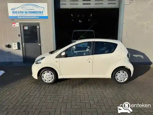 Toyota Aygo 1.0 2012