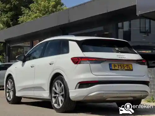 Audi Q4 40 e-tron 2021