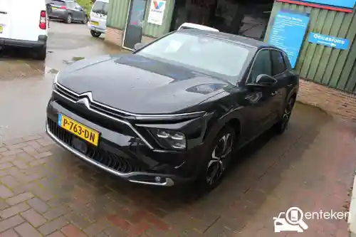 Citroen C5 X Hybrid 225  2022