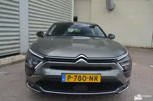Citroen C5 X Hybrid 225 2022