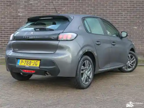Peugeot 208 1.2 PureTech 75 2022