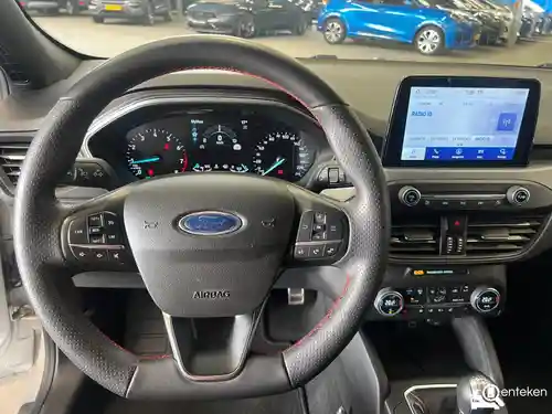 Ford Focus Turnier 1.0 EcoBoost Hybrid 2022