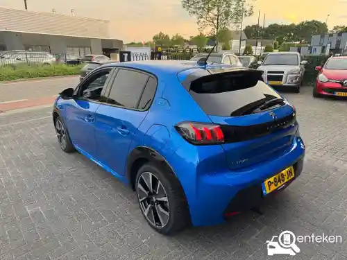 Peugeot e-208 156 2020