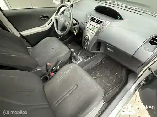 Toyota Yaris 1.3 2009