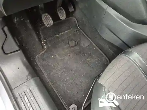 Peugeot 2008 1.2 PureTech 130 2022