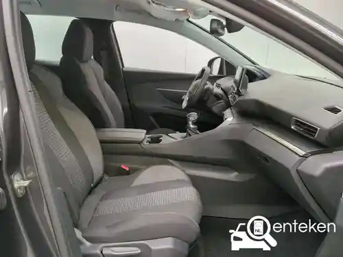 Peugeot 3008 1.2 PureTech 130 2022