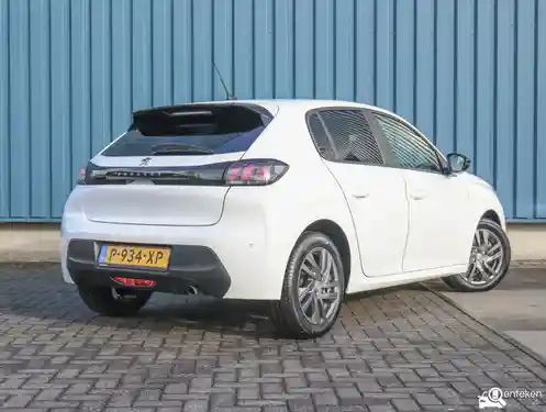 Peugeot 208 1.2 PureTech 100 2022