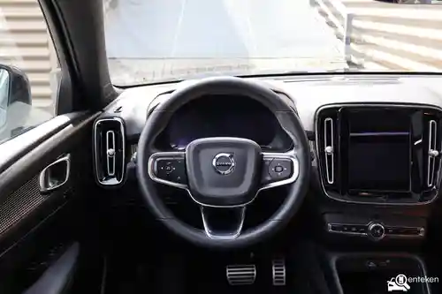 Volvo XC40 Recharge Pure Electric Twin 2022