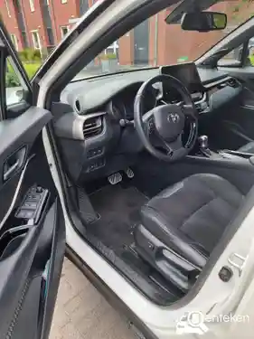 Toyota C-HR 1.8 Hybrid 2018