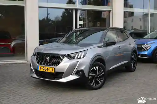 Peugeot 2008 1.2 PureTech 130 2021