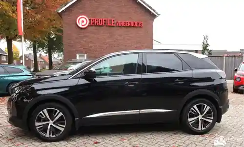 Peugeot 3008 1.2 PureTech 130 2022
