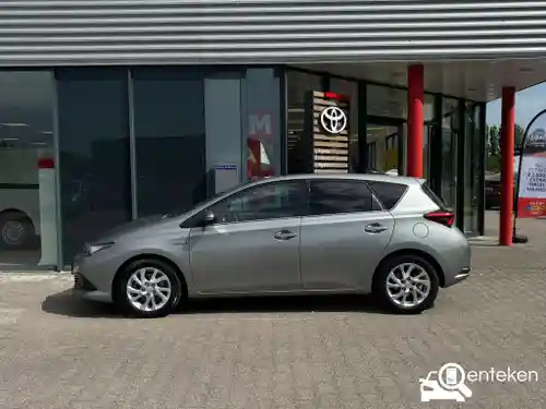 Toyota Auris 1.8 Hybrid 2016
