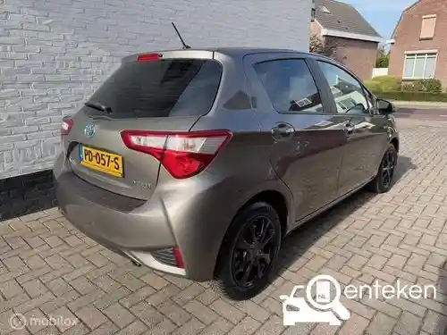 Toyota Yaris 1.5 Hybrid 2017