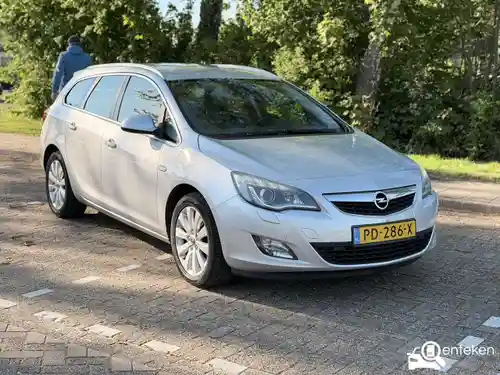 Opel Astra Sports Tourer 1.7 CDTI 2012