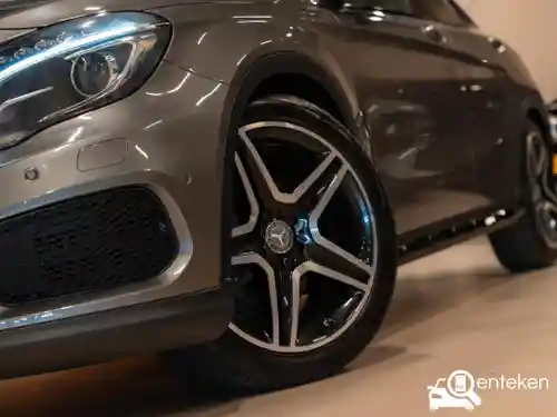 Mercedes-Benz GLA 200 2016