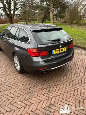 BMW 316i Touring 2013