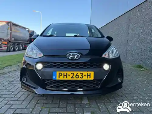 Hyundai i10 1.0 blue 2017