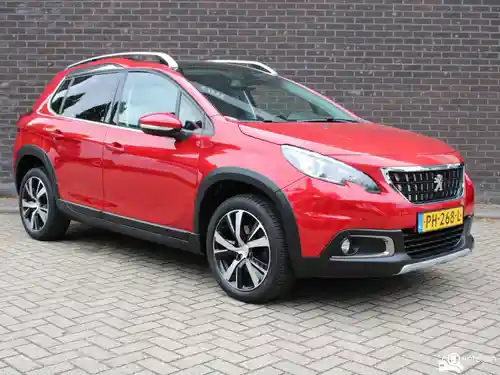 Peugeot 2008 1.2 PureTech 110 2017