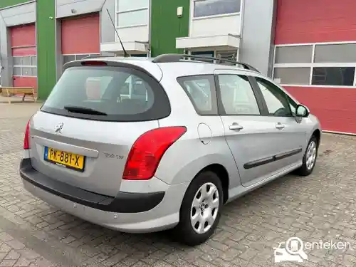 Peugeot 308 SW 100 VTi 2011