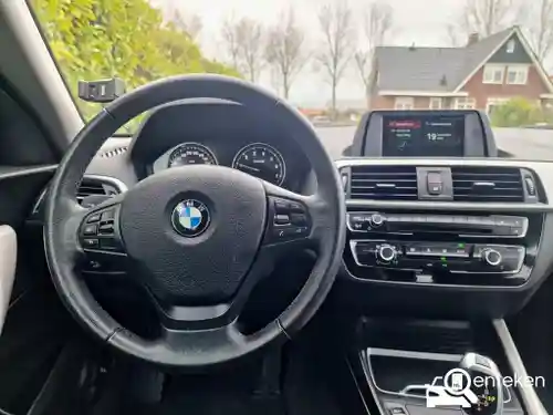 BMW 118i 2017