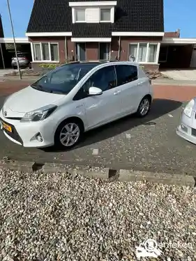 Toyota Yaris 1.5 Hybrid 2013
