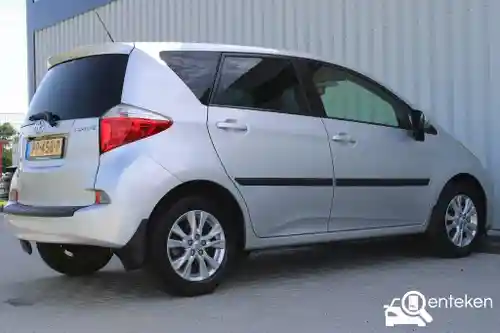 Toyota Verso-S 1.33 2012