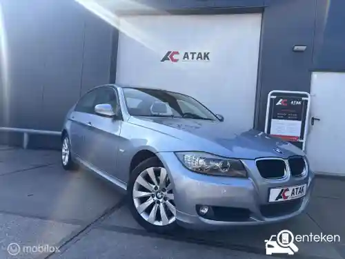 BMW 318i 2009