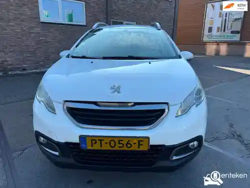 Peugeot 2008 e-HDi 115 2014