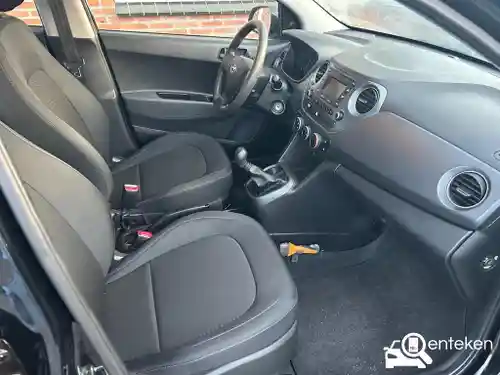 Hyundai i10 1.0 blue 2017
