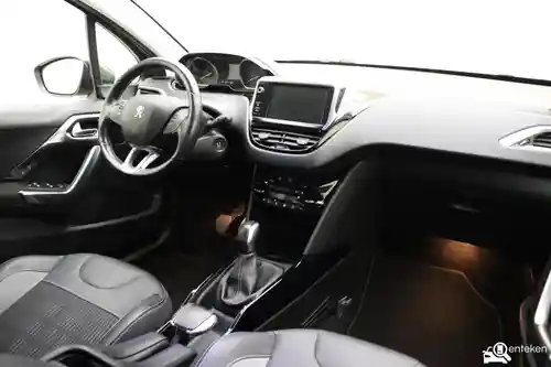 Peugeot 2008 1.2 PureTech 110 2017