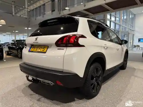 Peugeot 2008 1.2 PureTech 110 2017
