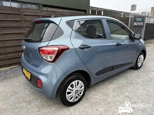 Hyundai i10 1.0 blue 2017
