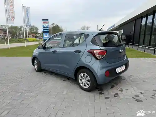 Hyundai i10 1.0 blue 2017