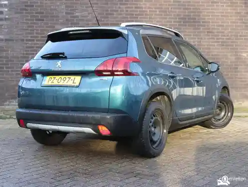 Peugeot 2008 1.2 PureTech 110 2017