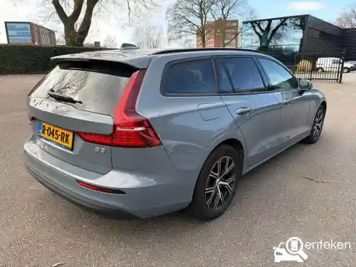 Volvo V60 B3 2022