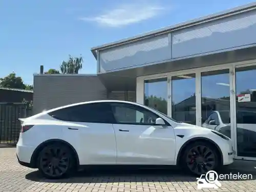 Tesla Model Y Maximum Range 2022