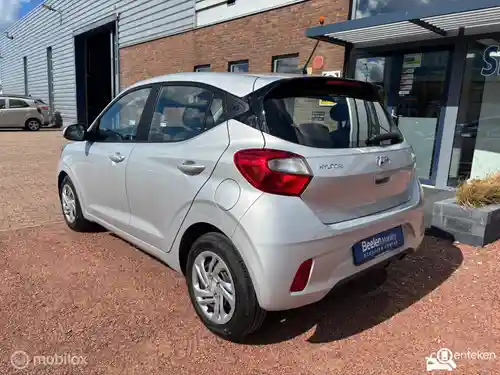 Hyundai i10 1.0 2022