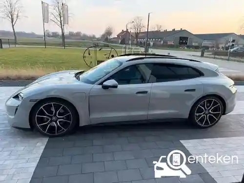 Porsche Taycan Sport Turismo 2022