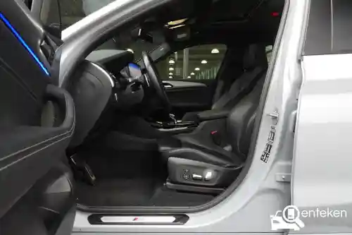 BMW X4 xDrive20i 2023