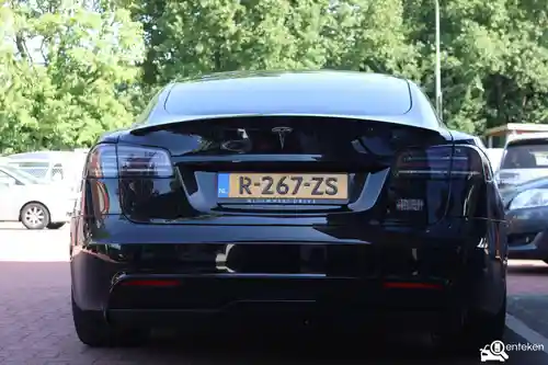 Tesla Model S Maximum Range 2022